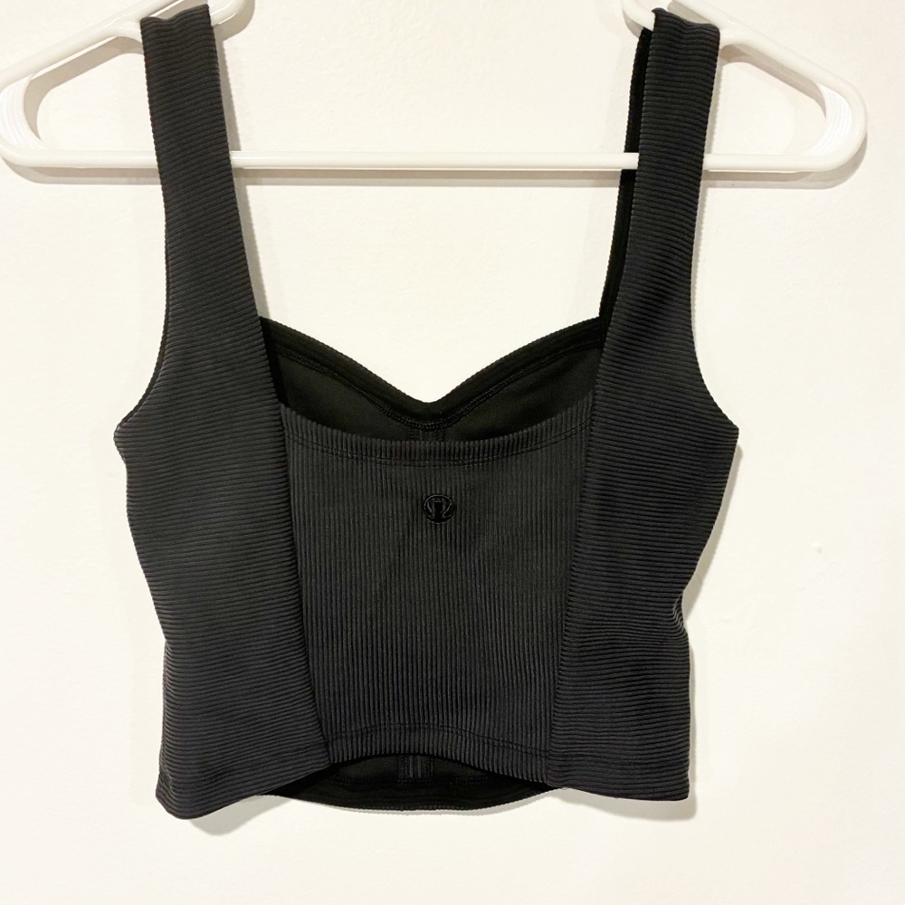 Lululemon Size XS Black Ribbed Softstreme Sweetheart‎ Tank Top - Picture 5 of 6